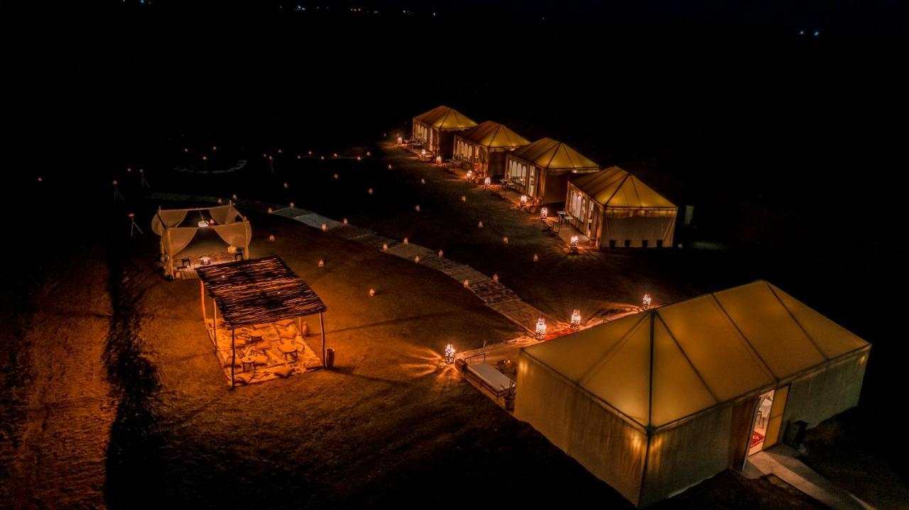 Soleil Camp & Camel Trekking Hotel Мерцуга Екстериор снимка